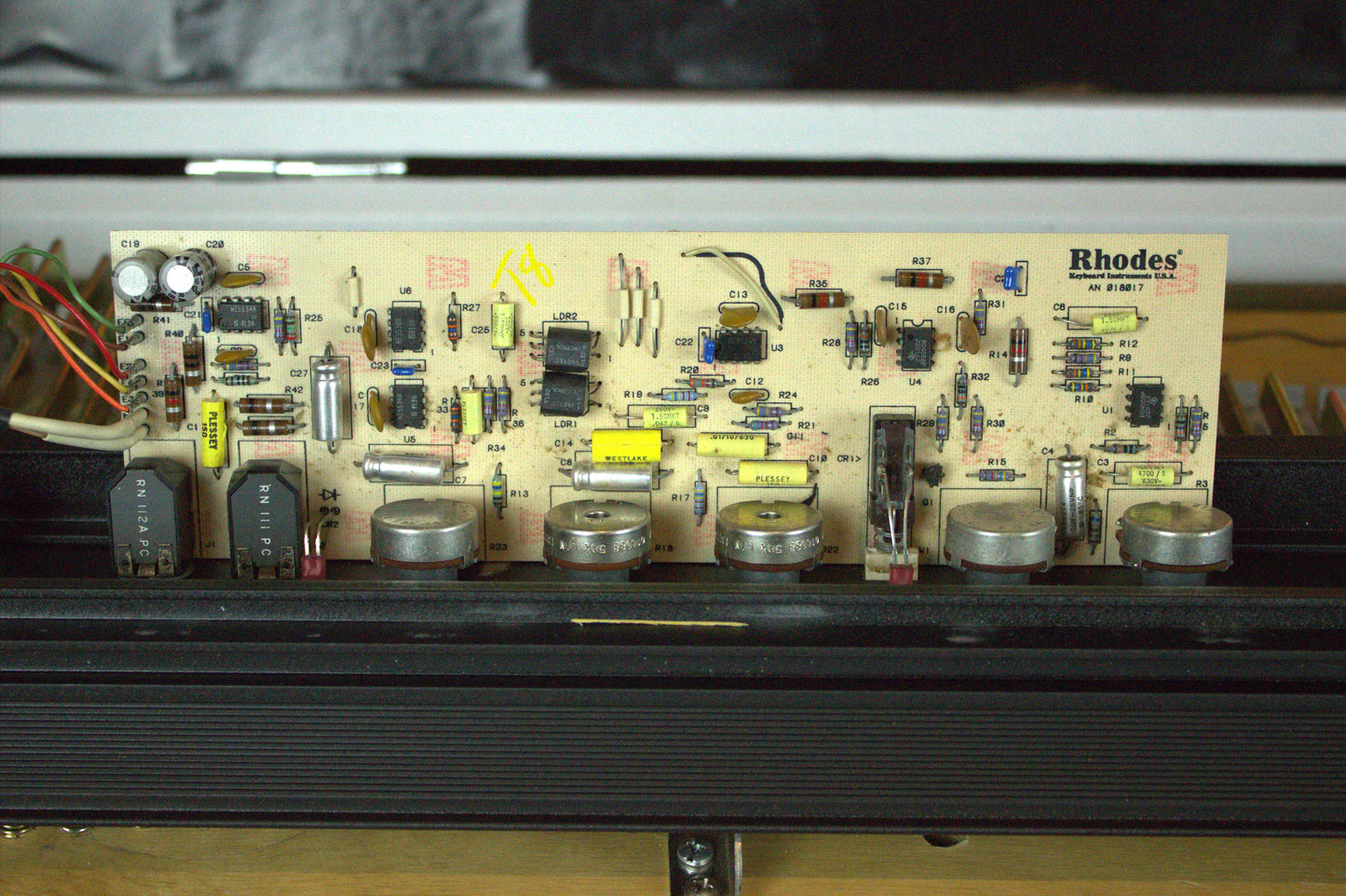 1983 MKII Suitcase 73 - Flat top conversion